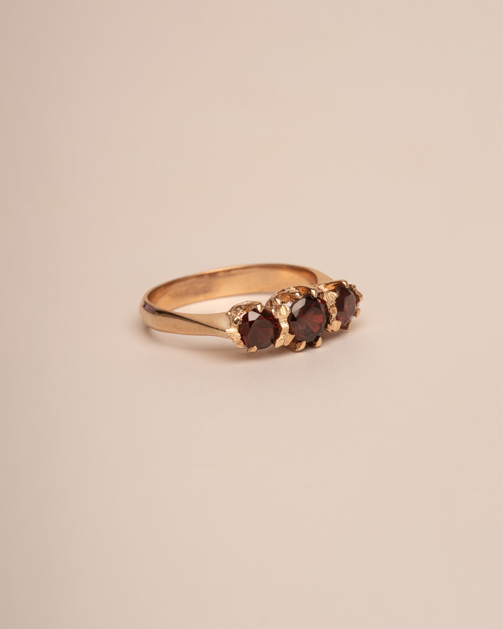 Hazel 9ct Gold Garnet Ring