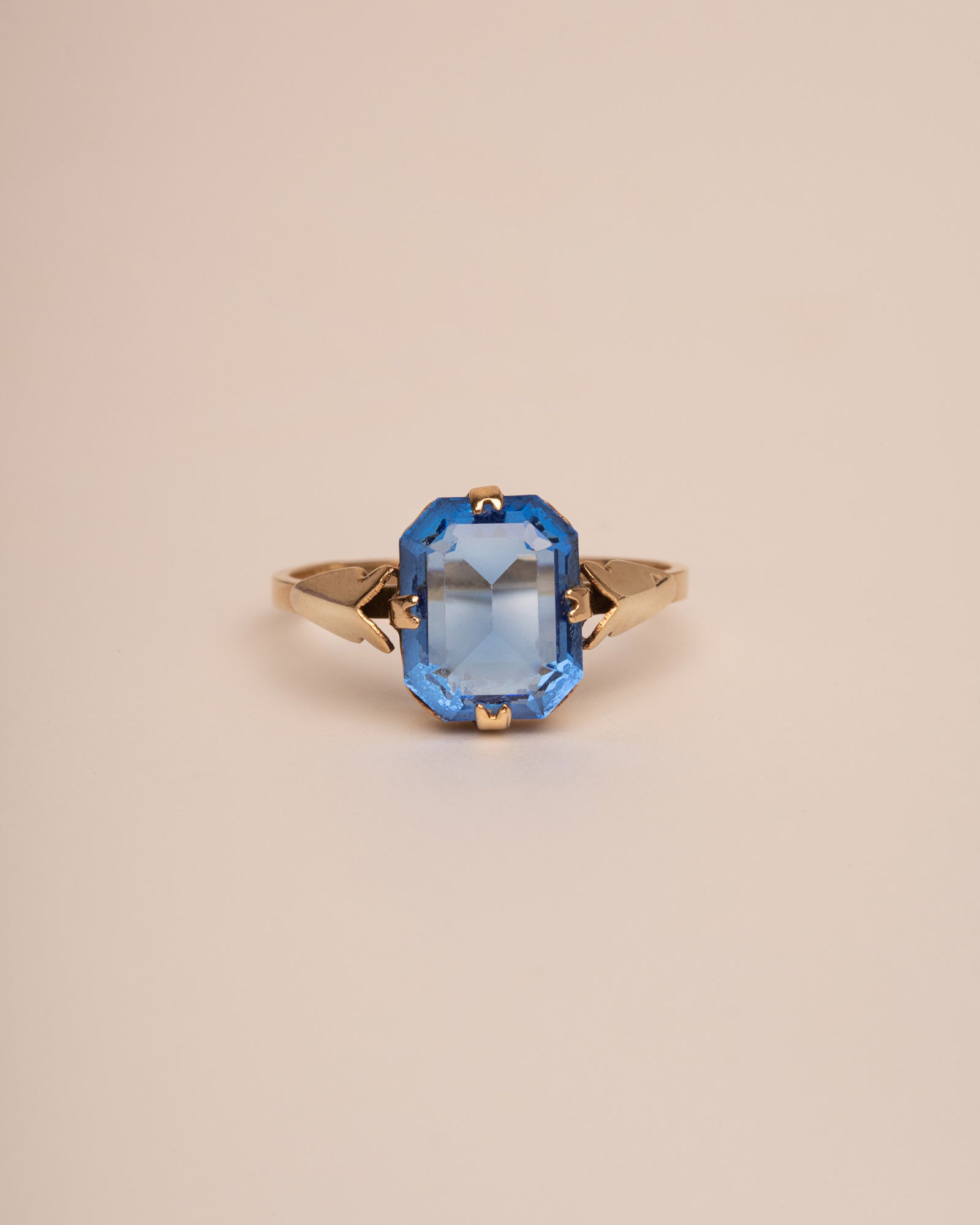 Image of Eddie 9ct Gold Solitaire Ring