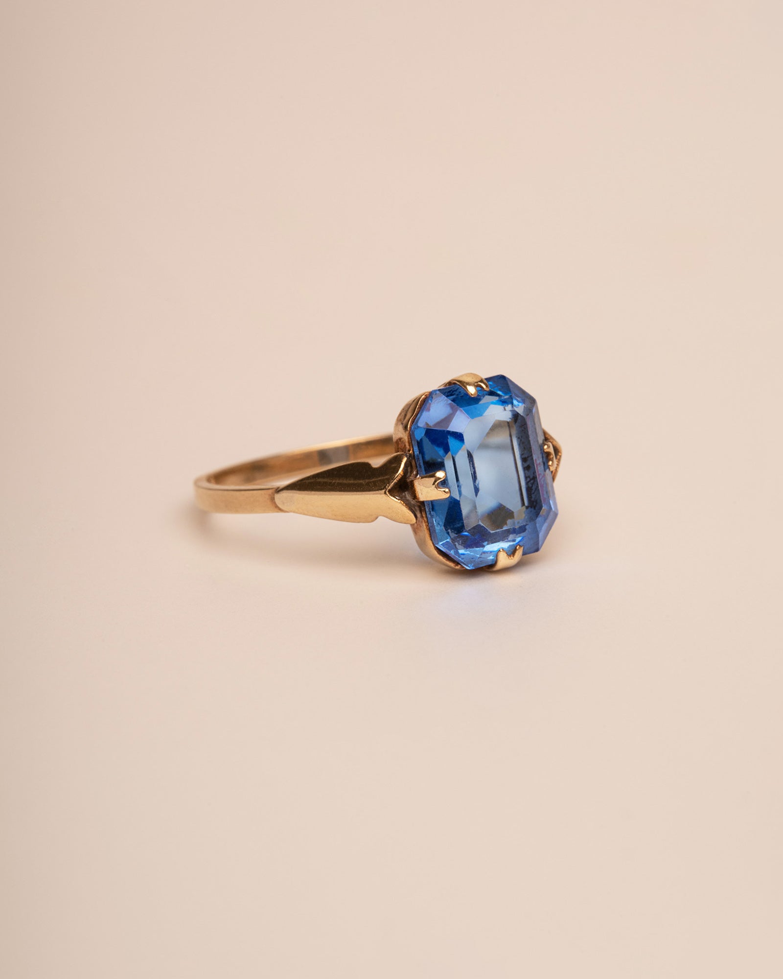 Eddie 9ct Gold Solitaire Ring