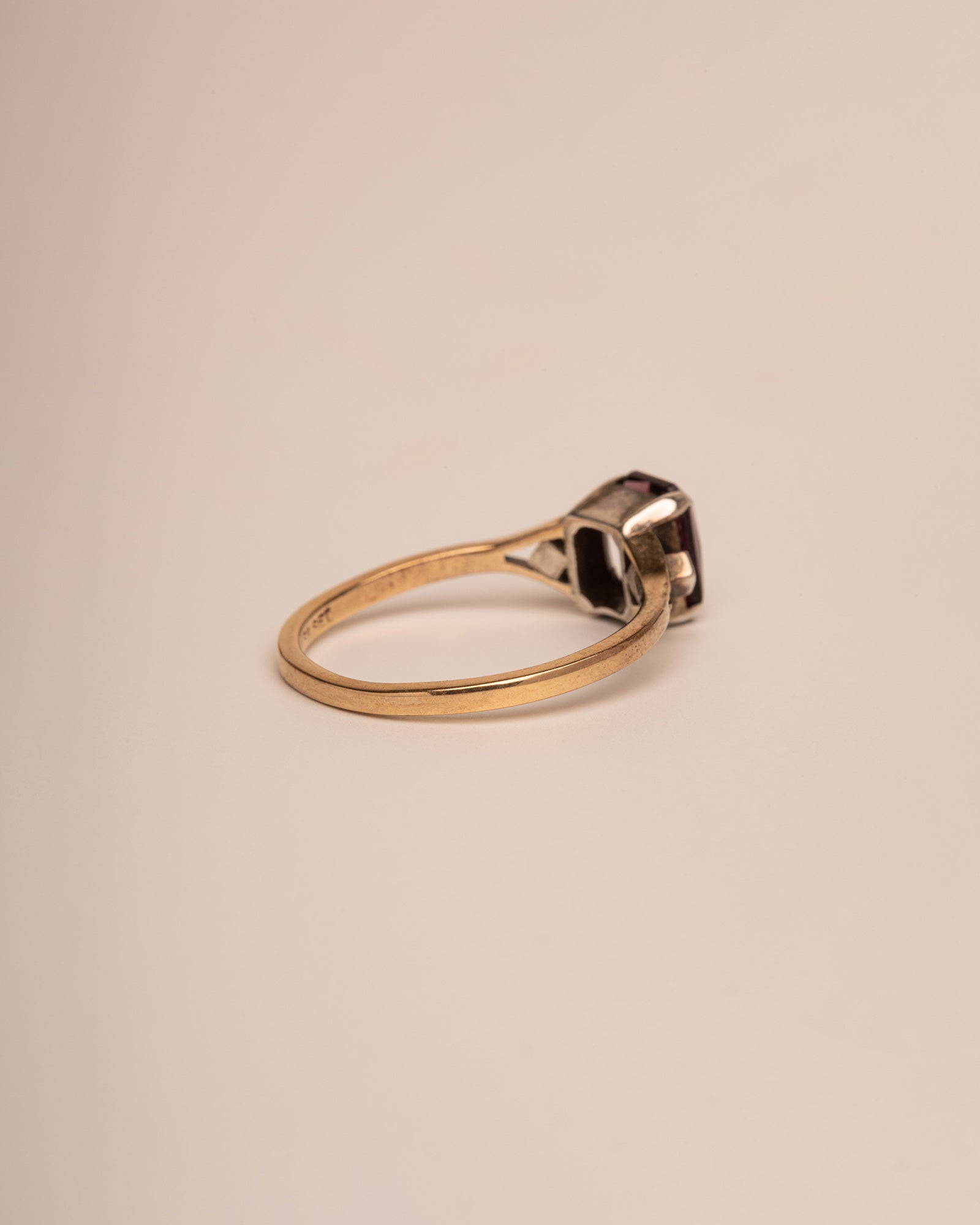 Mavis 9ct Gold Art Deco Ring