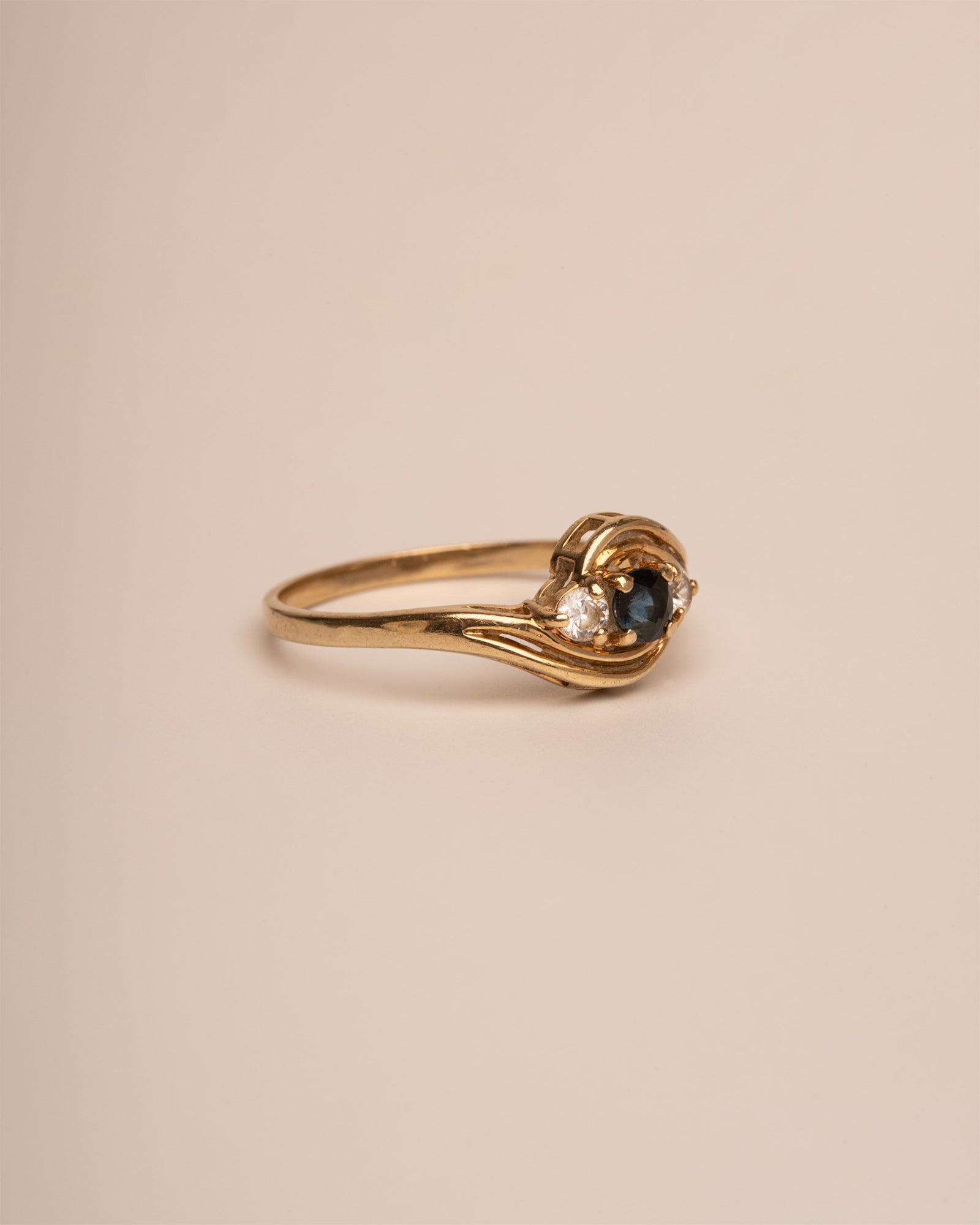 Jean 9ct Gold Sapphire Crossover Ring