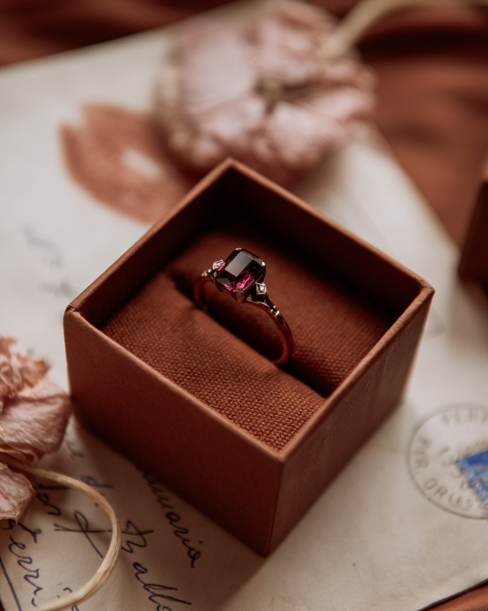 Image of Mavis 9ct Gold Art Deco Ring