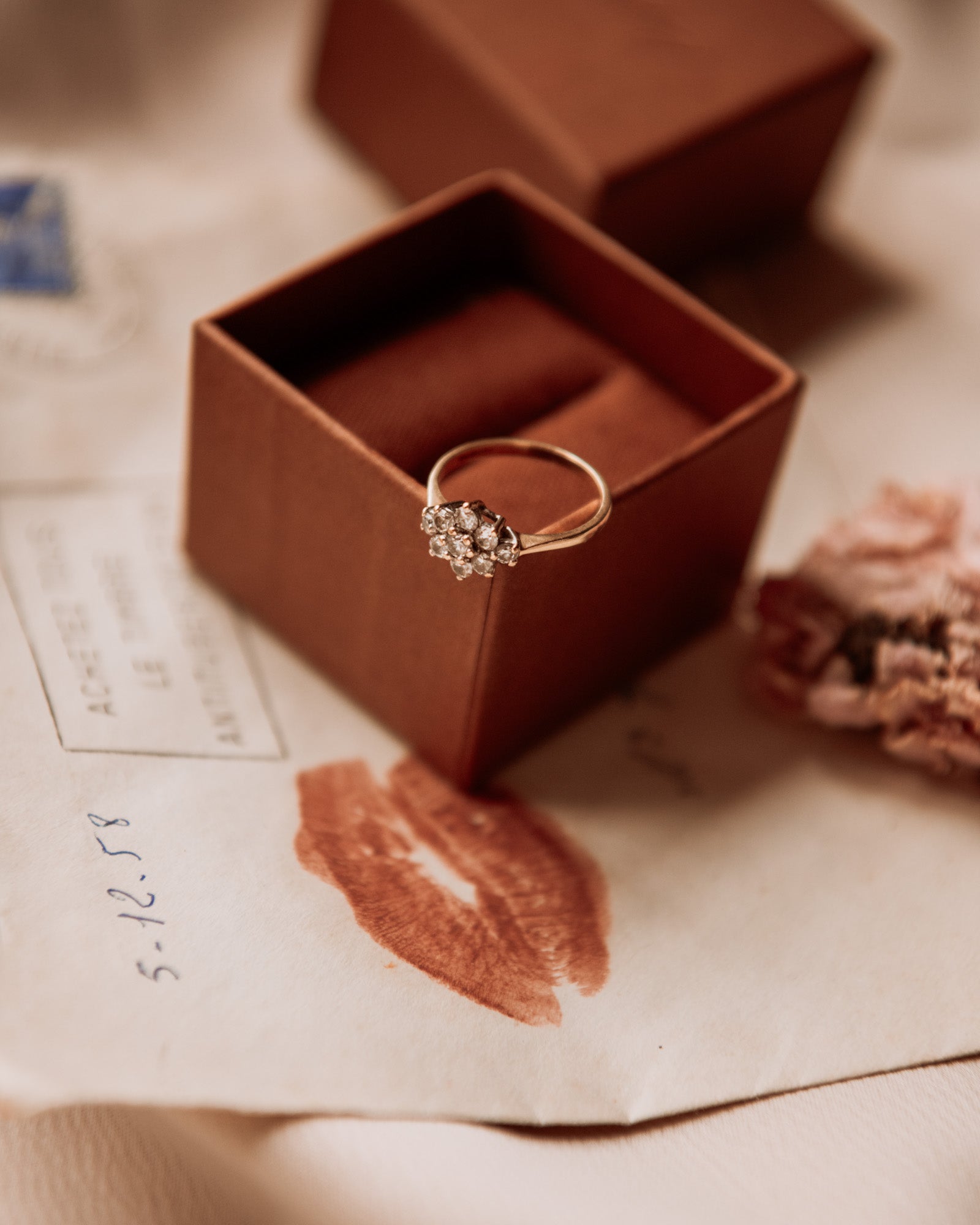 Imogen 9ct Gold Cluster Ring