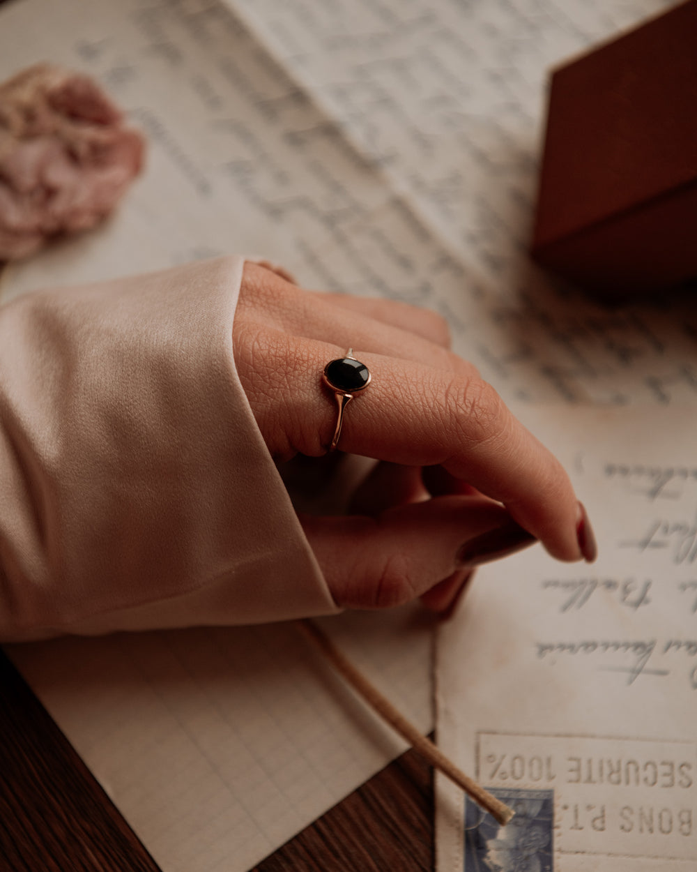 Selma 9ct Gold Onyx Ring