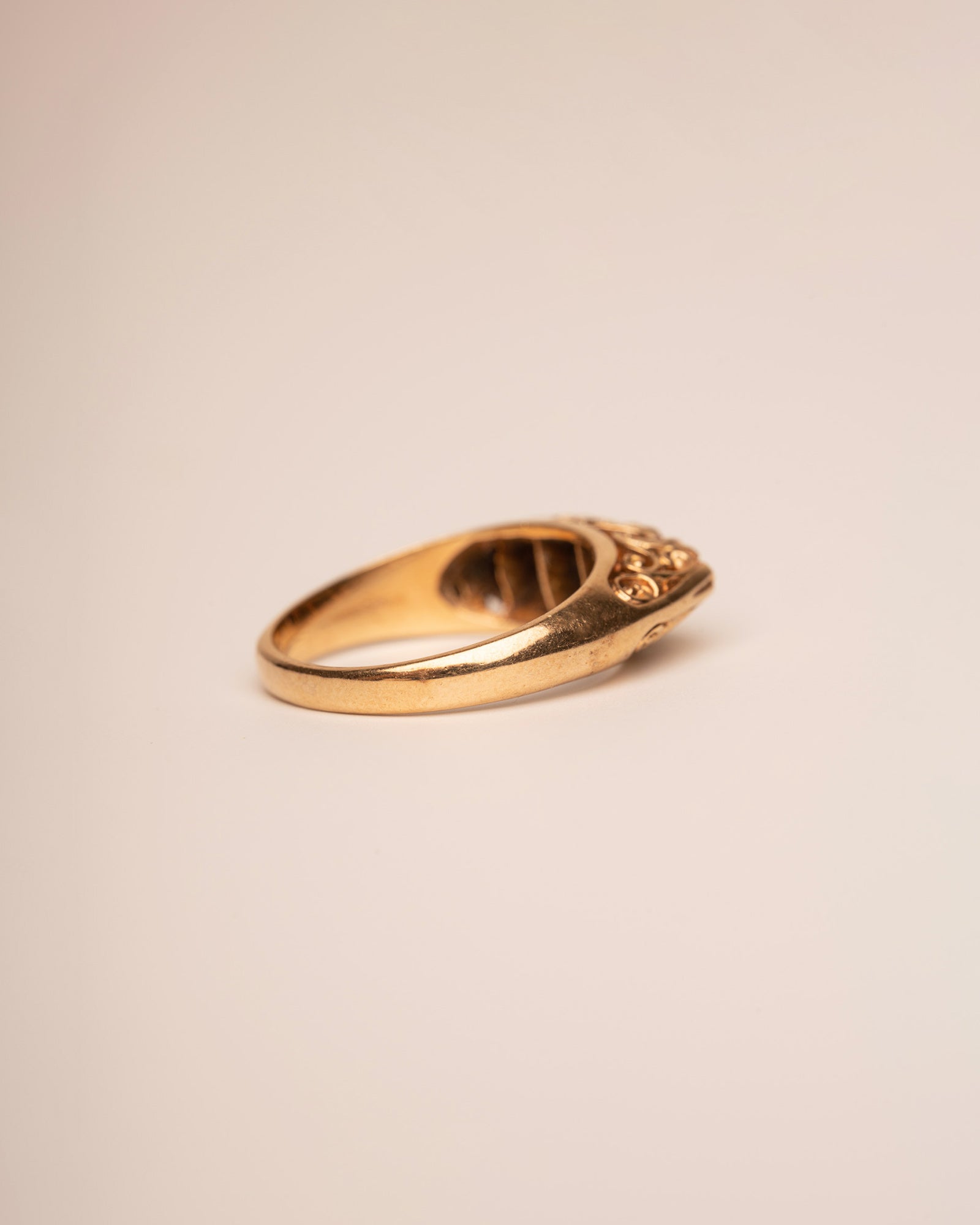 Lavinia 9ct Gold Garnet Ring