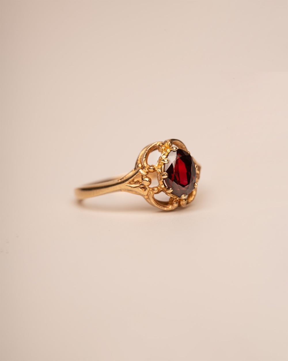 Keziah 9ct Gold Garnet Ring