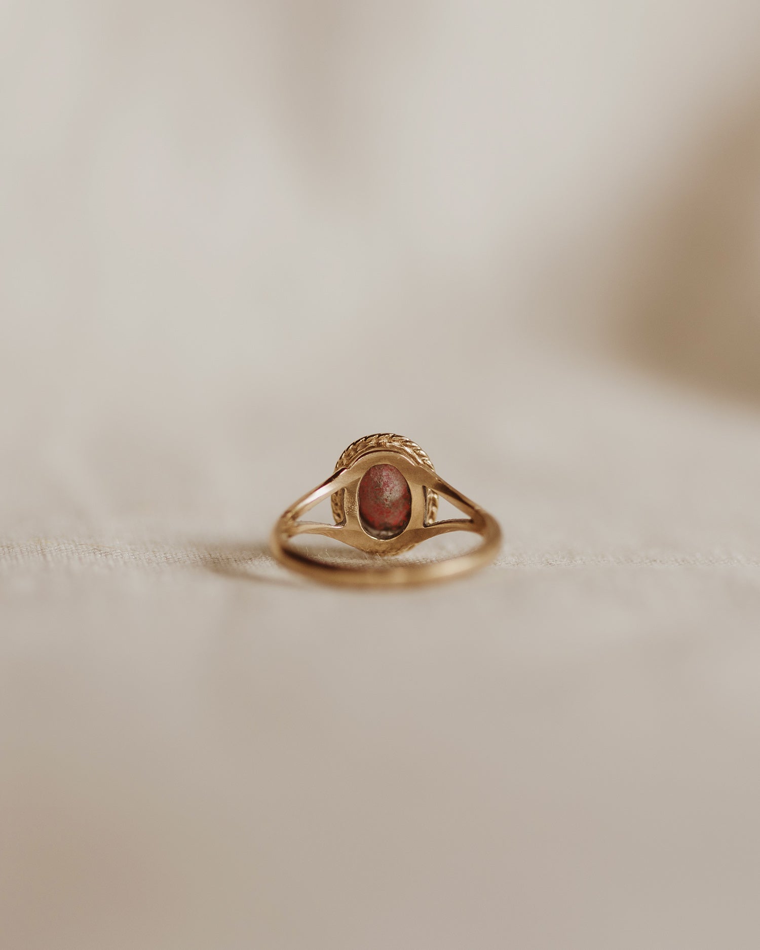 Evelyn 9ct Gold Garnet Ring