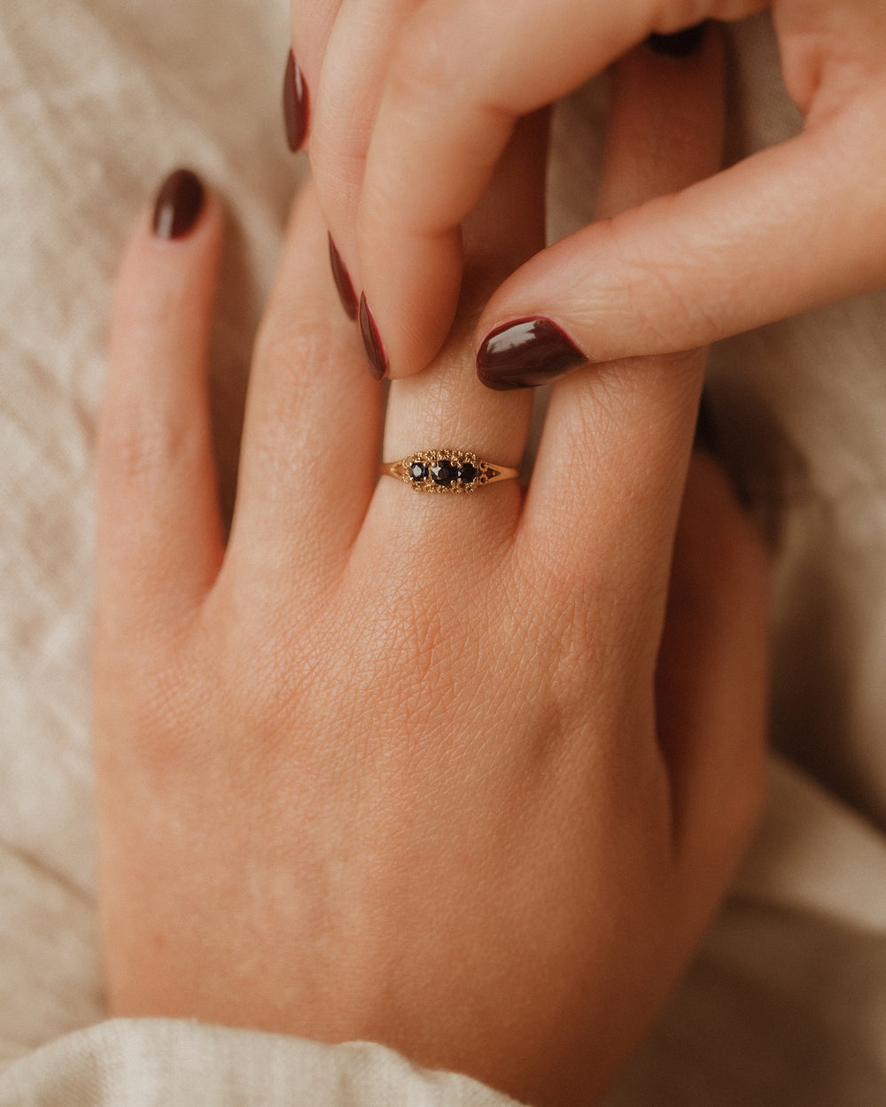 Francine 1986 9ct Gold Vintage Sapphire Ring