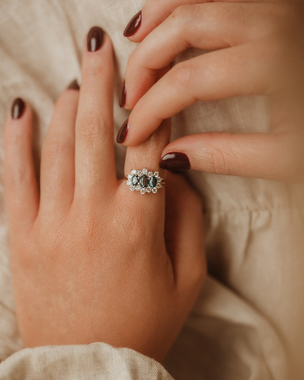 Jolene 1975 9ct Gold Vintage Blue Topaz Ring