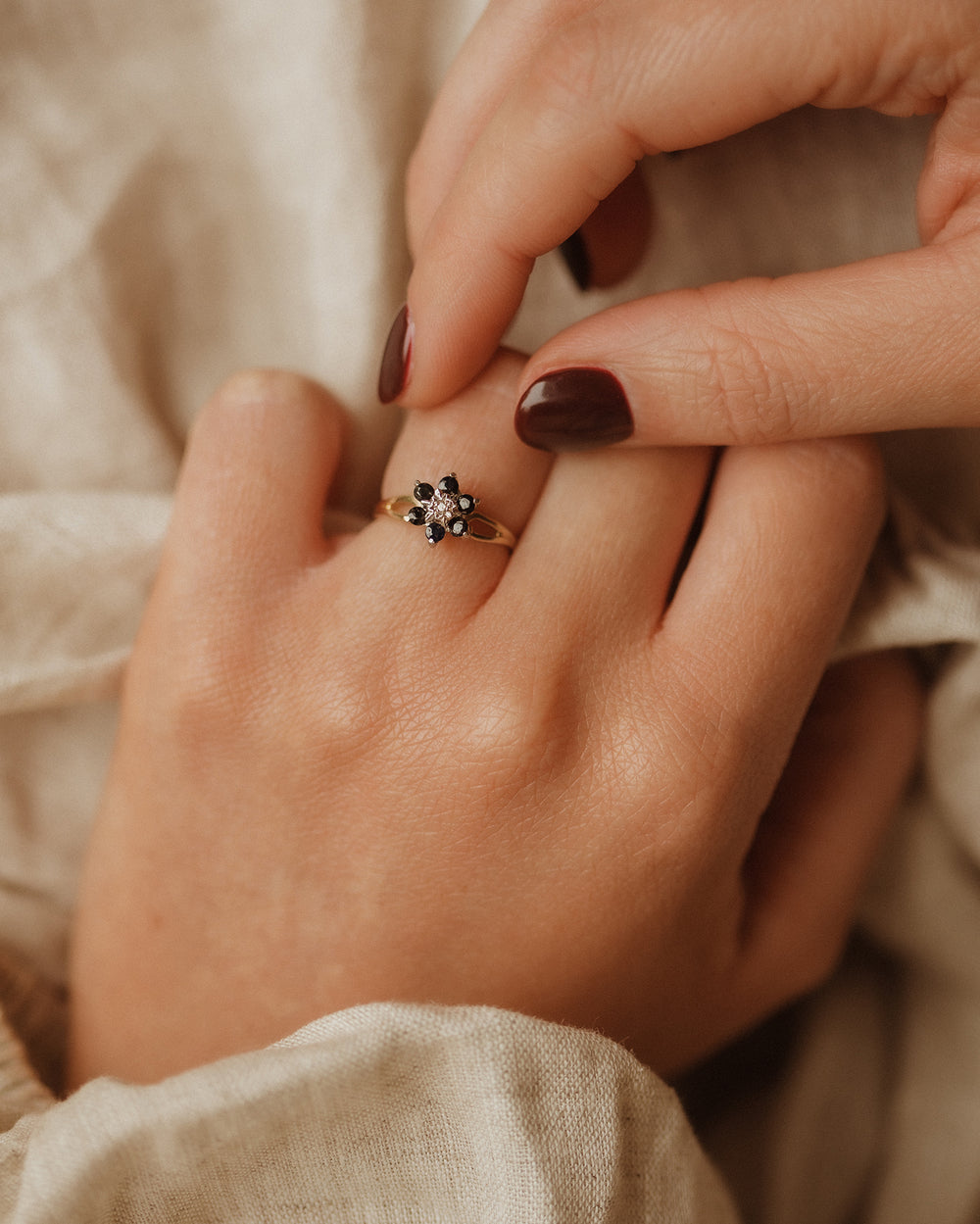 Minnie 1980 9ct Gold Vintage Sapphire & Diamond Ring