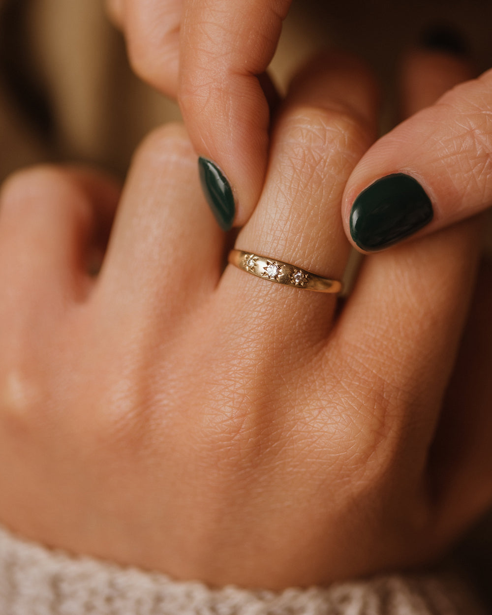 Wallis 9ct Gold Vintage CZ Ring