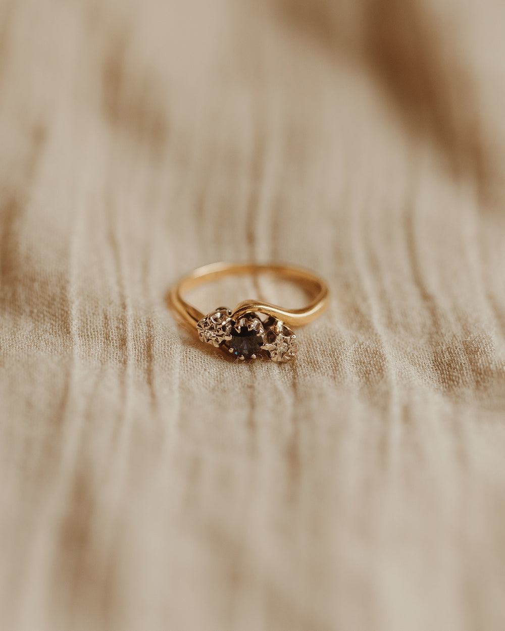 Jean 18ct Gold Sapphire & Diamond Ring