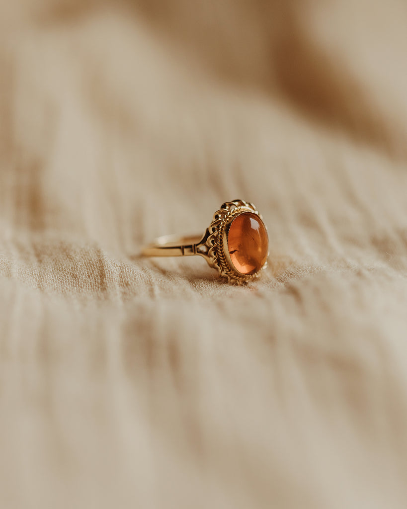 Dolly 9ct Gold Amber Ring
