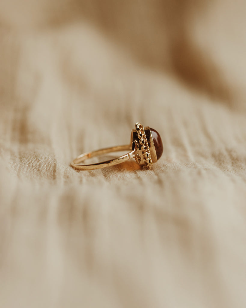 Dolly 9ct Gold Amber Ring