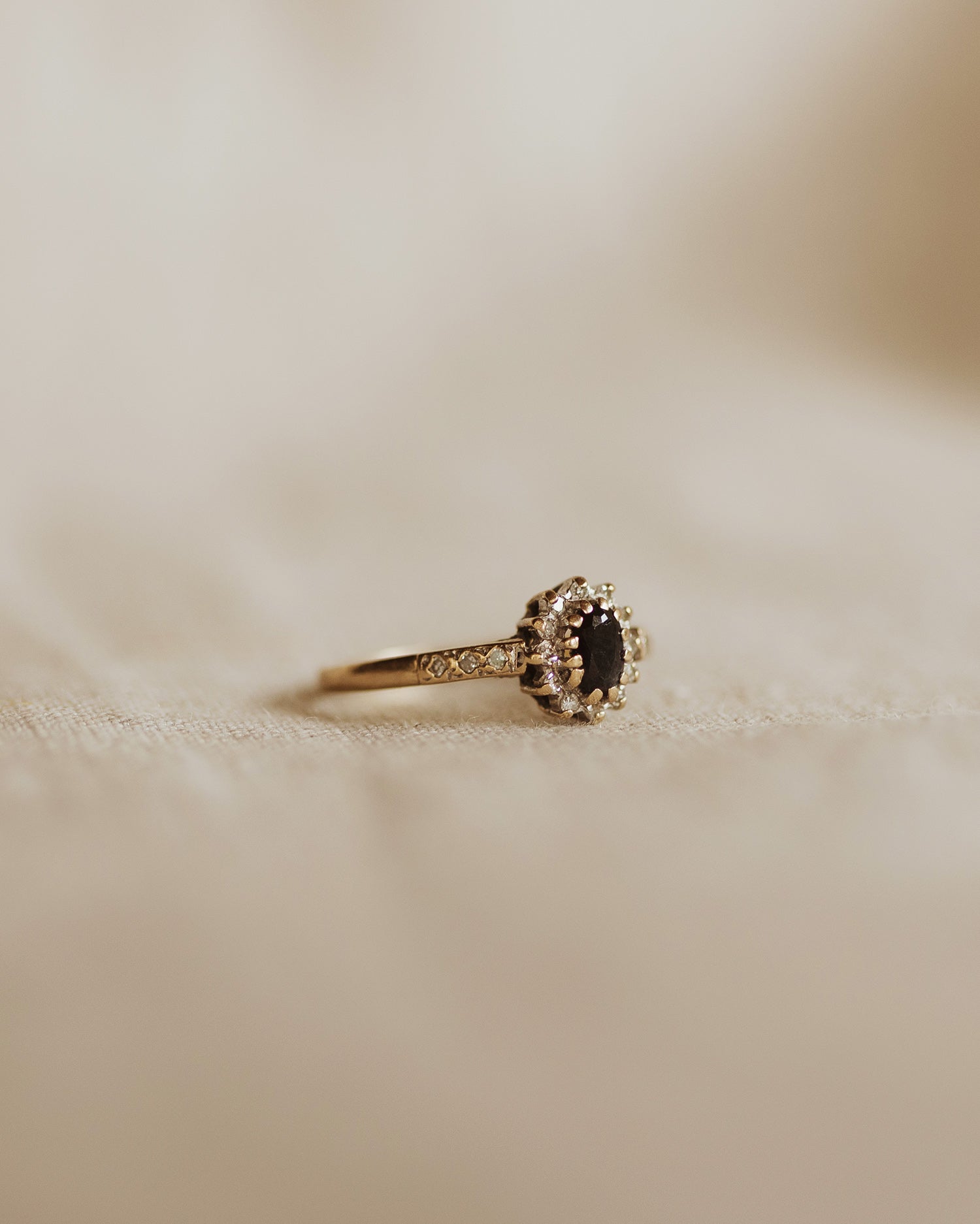 Wilda 9ct Gold Sapphire Ring