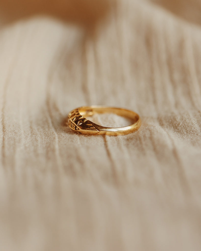 Idella 1918 18ct Gold Diamond Ring