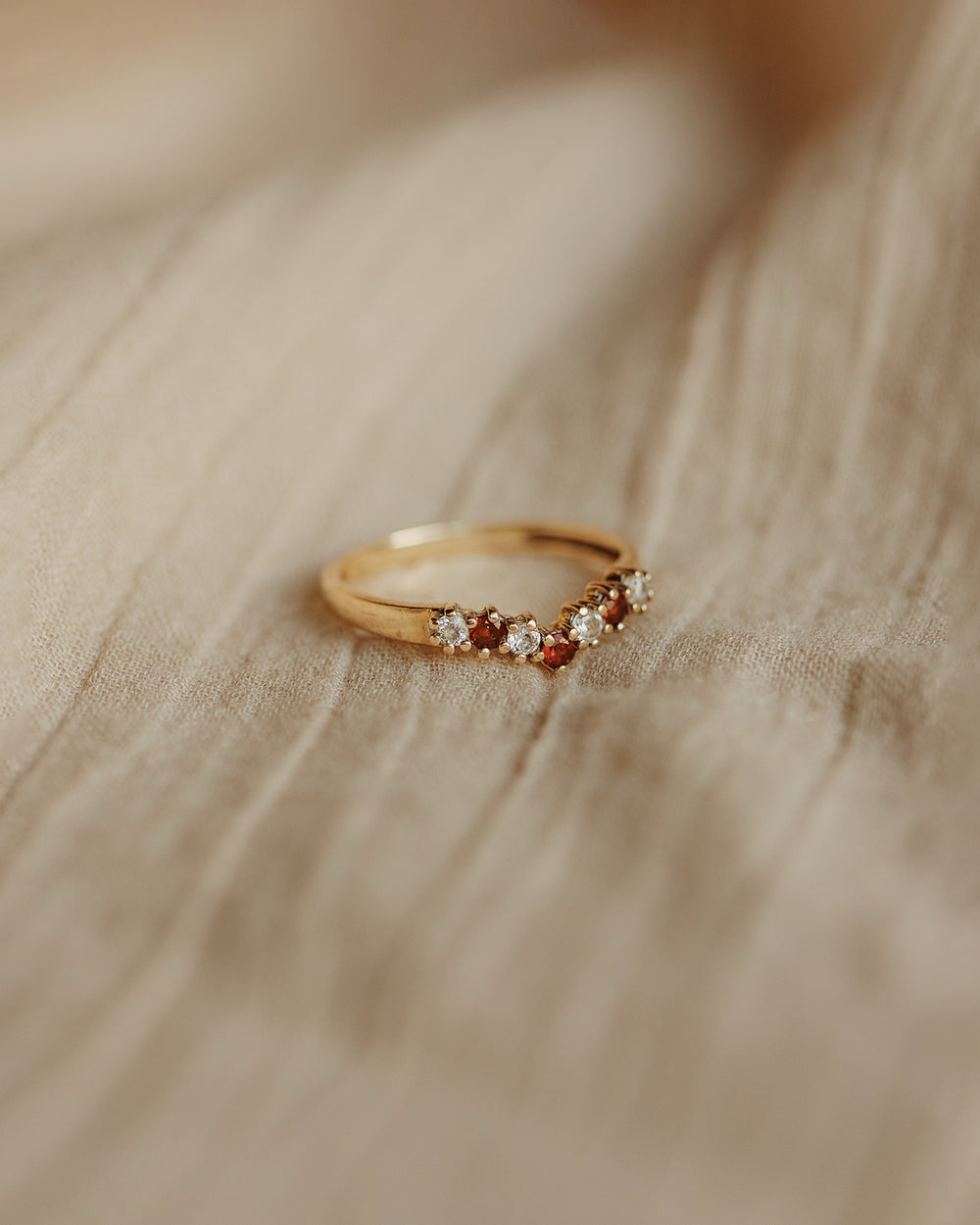 Constance 1975 9ct Gold Garnet Ring