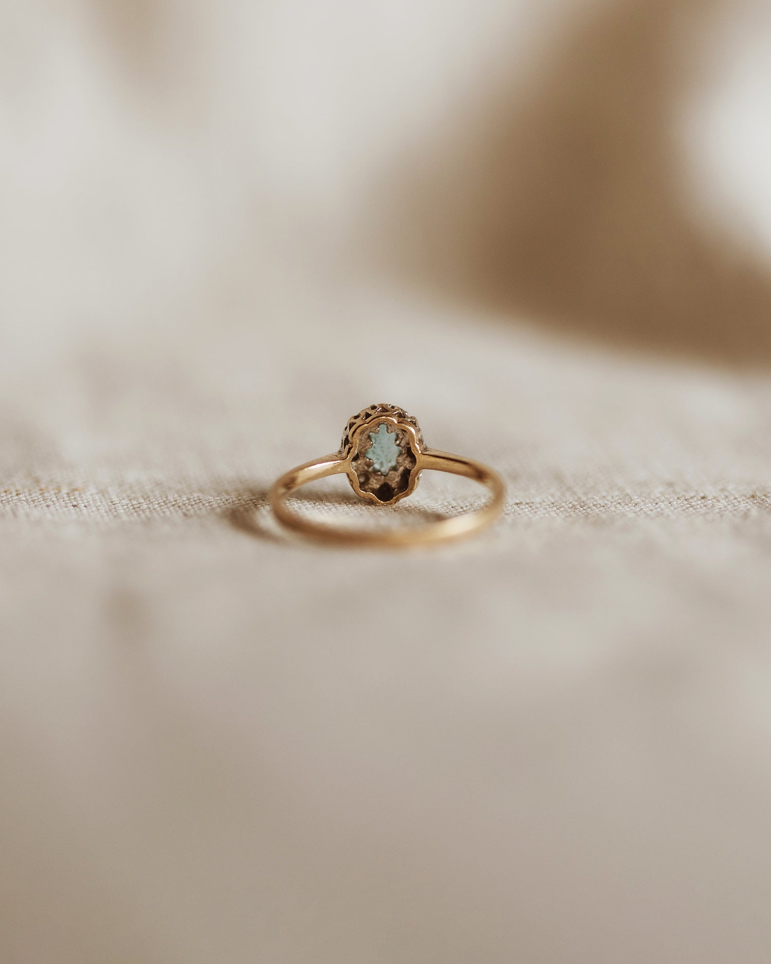 Ossie 9ct Gold Blue Topaz Ring