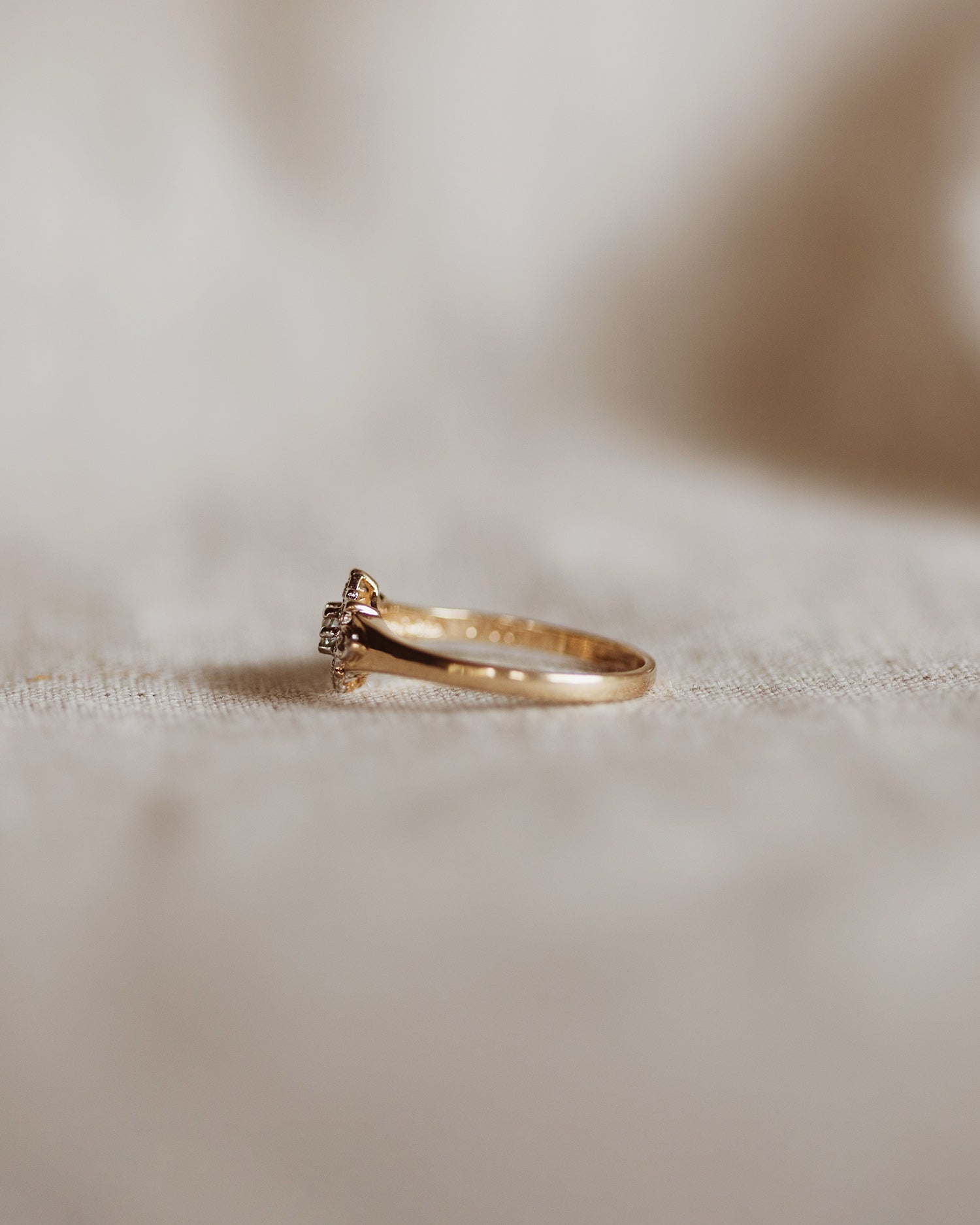 Nettie 9ct Gold Aquamarine & Diamond Ring