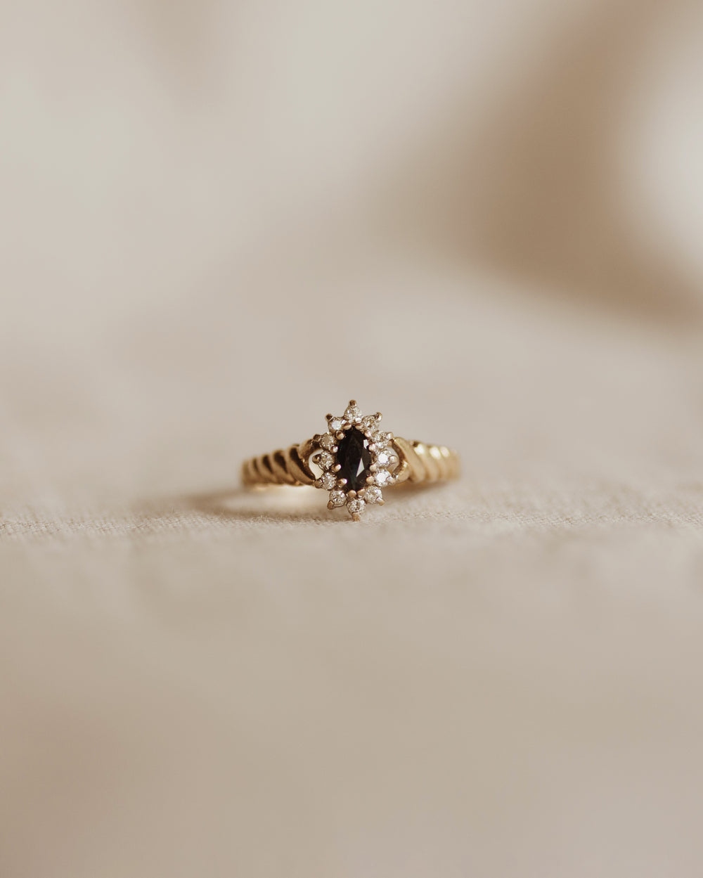 Inez 9ct Gold Sapphire Ring