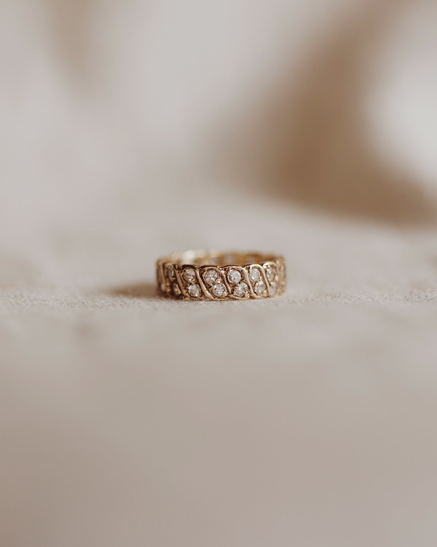 Laurel 9ct Gold Eternity Ring