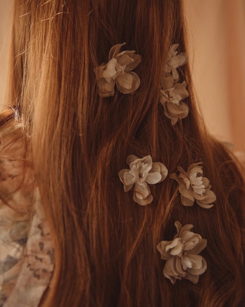 Franny Flower Hair Pins - Nude