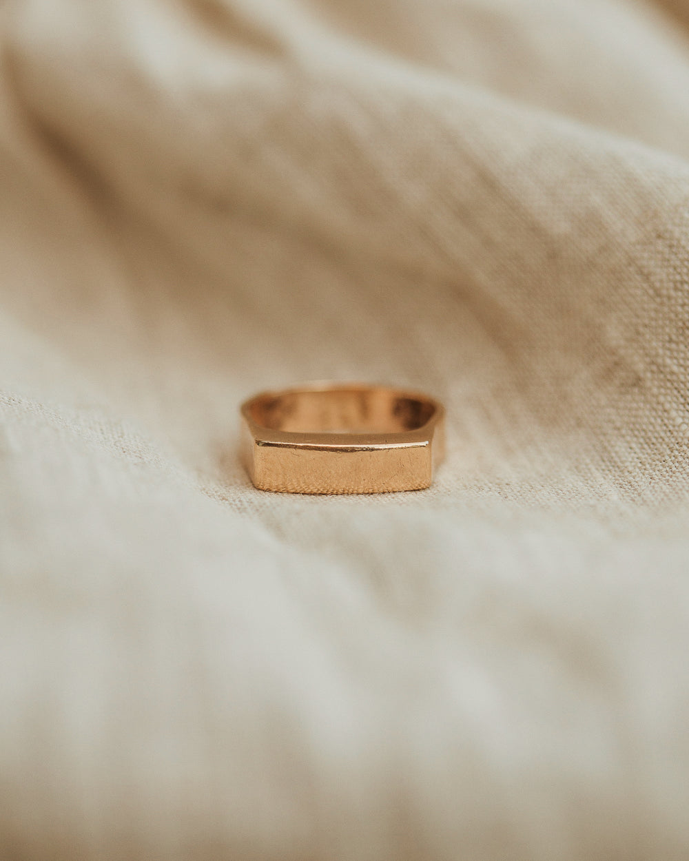 Trudy 1974 9ct Gold Signet Ring