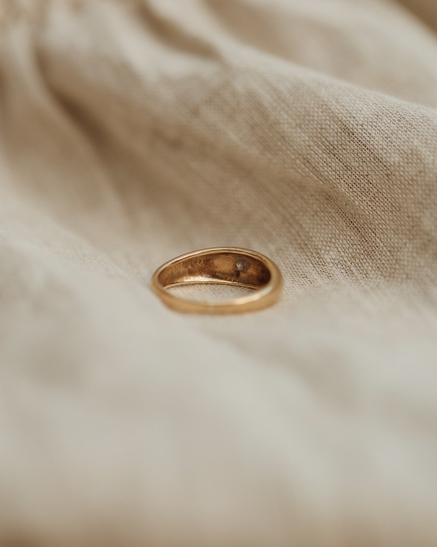 Sydney 9ct Gold Diamond Signet Ring