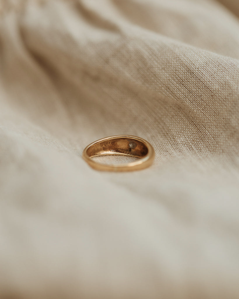 Sydney 9ct Gold Diamond Signet Ring