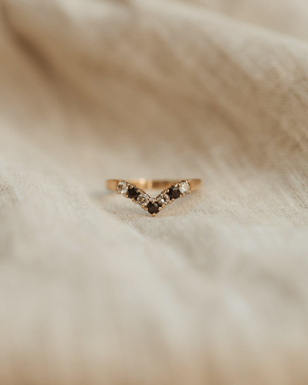 Diana 9ct Gold Sapphire Wishbone Ring