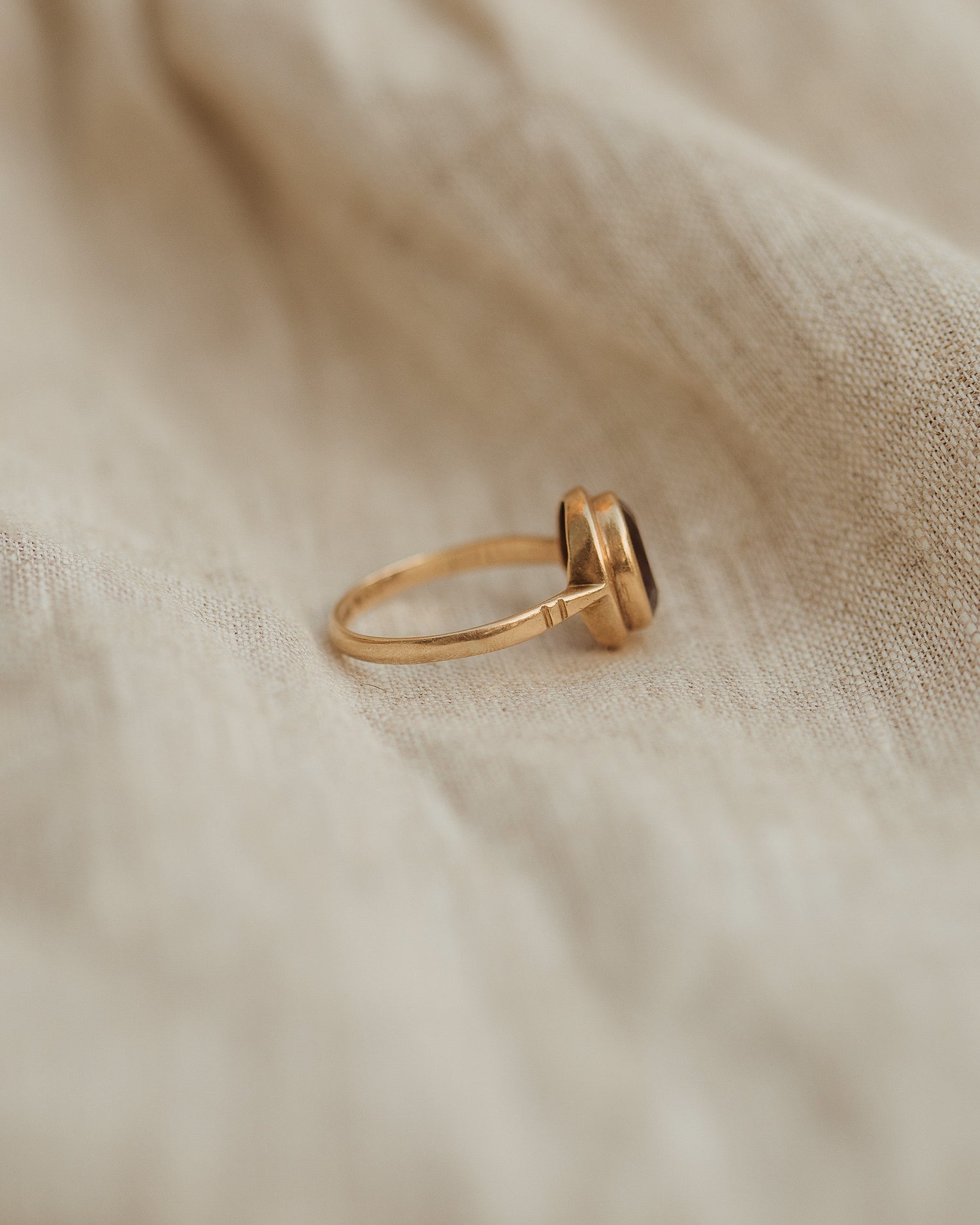 Honora 9ct Gold Amethyst Ring