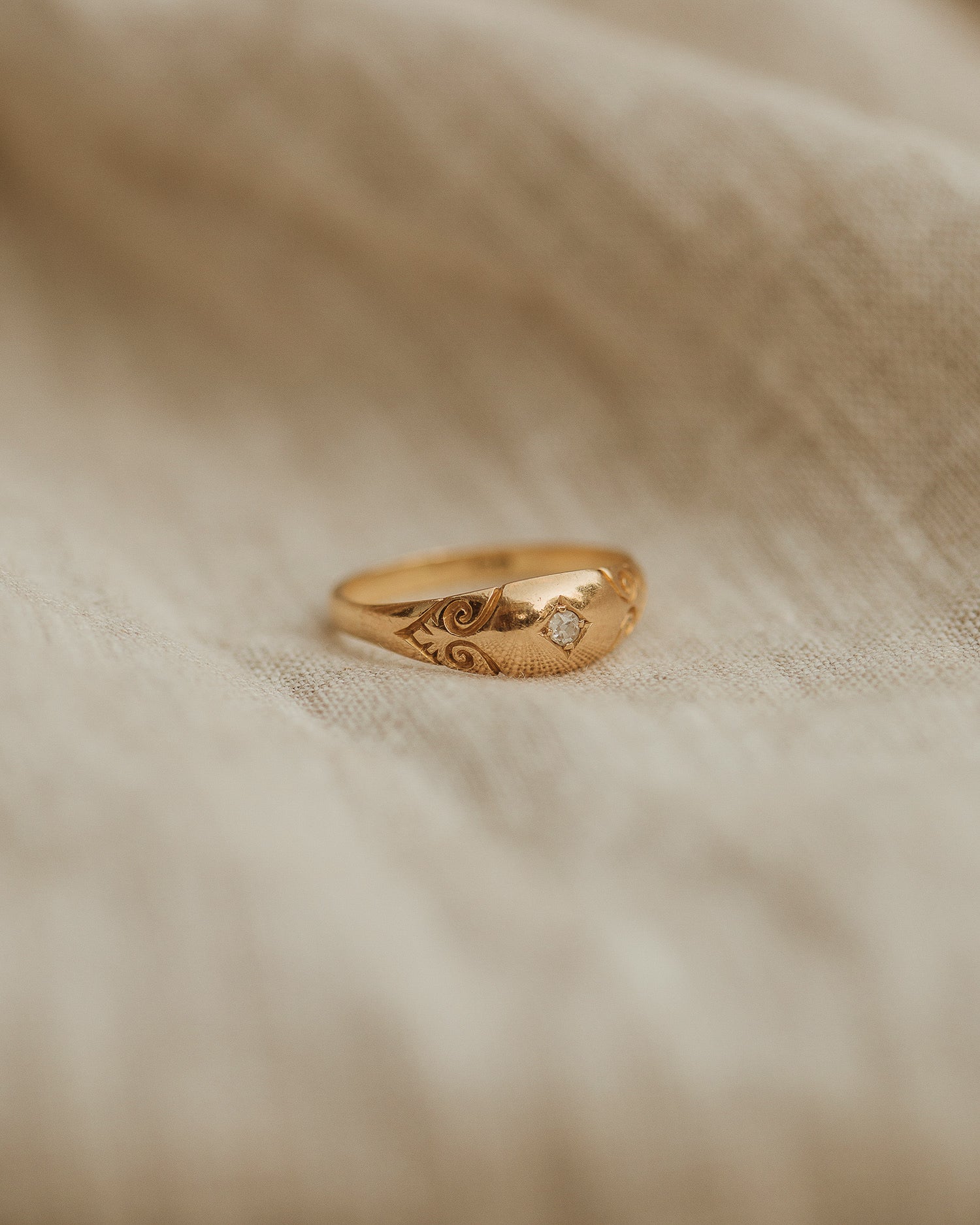 Jacki 18ct Gold Diamond Ring