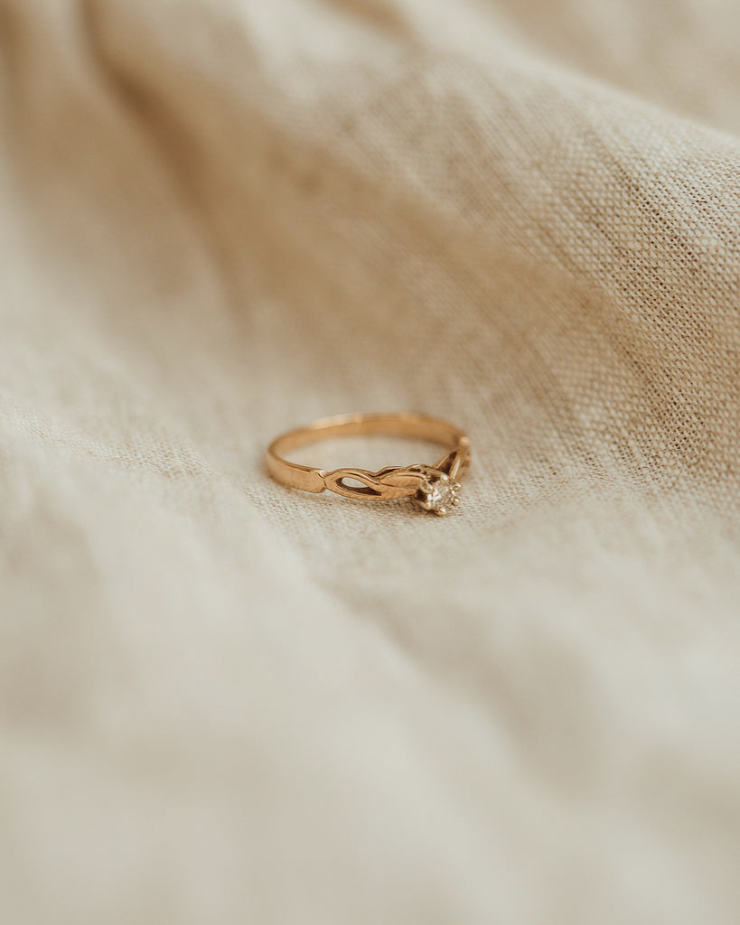Laurel 9ct Gold Diamond Solitaire Ring