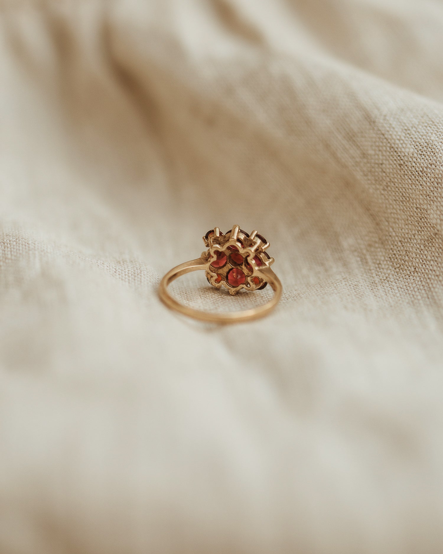 Ida 1977 9ct Gold Garnet Cluster Ring