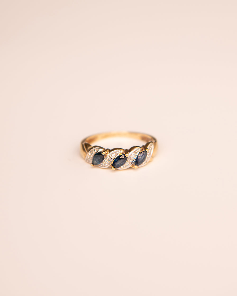Juno 9ct Gold Vintage Diamond & Sapphire Ring