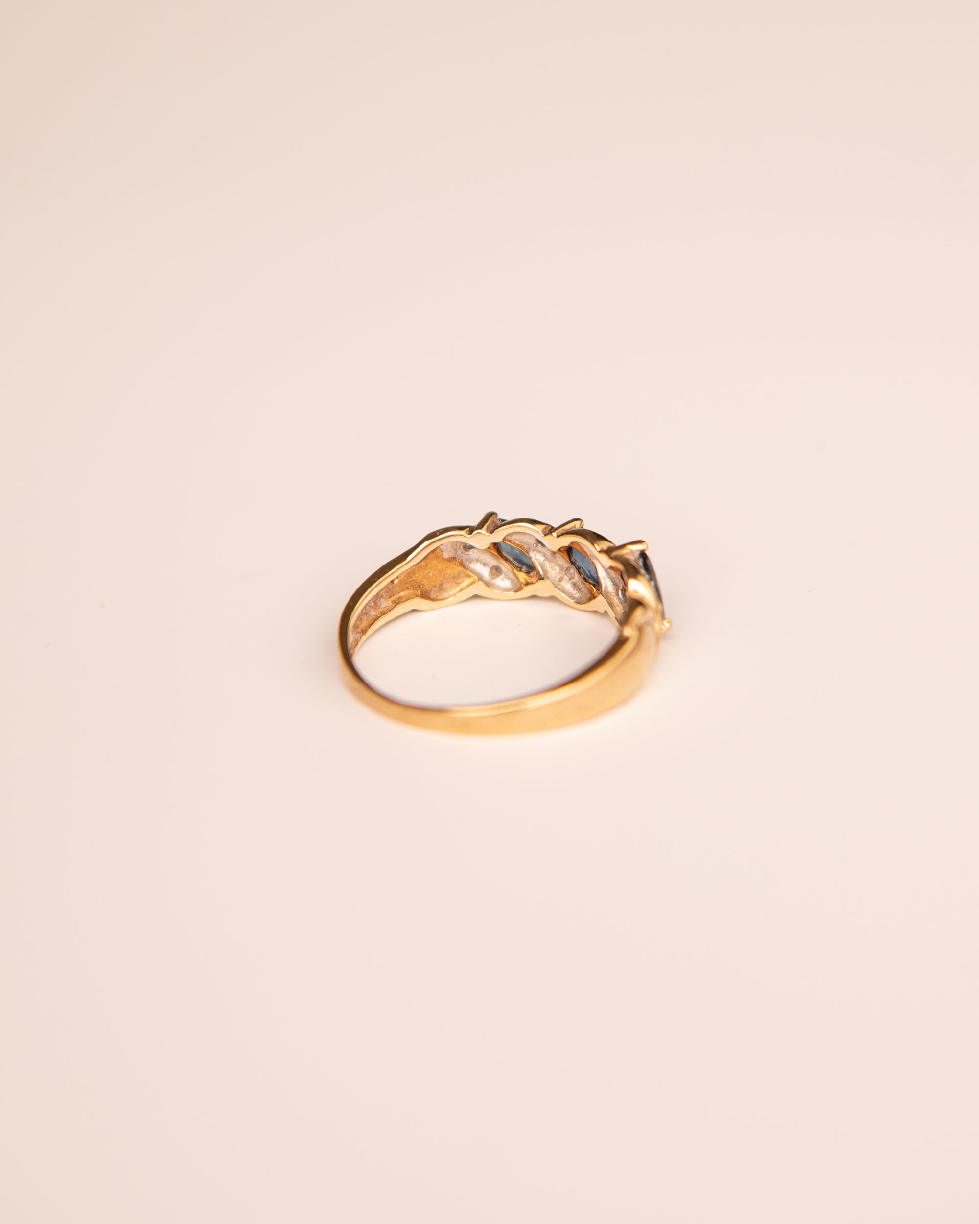 Juno 9ct Gold Vintage Diamond & Sapphire Ring