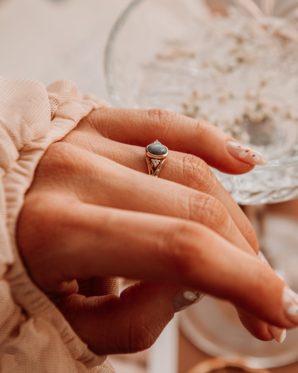 Vita 9ct Gold Star Sapphire Ring