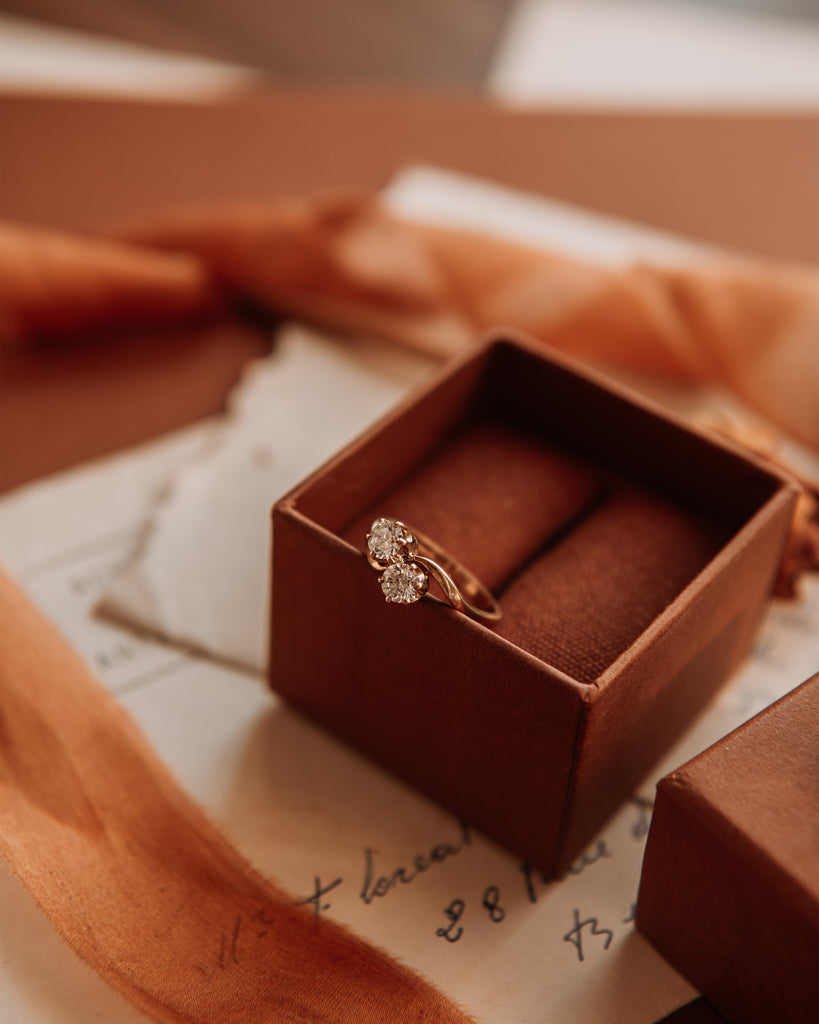 Maude 9ct Gold Vintage Crossover Ring