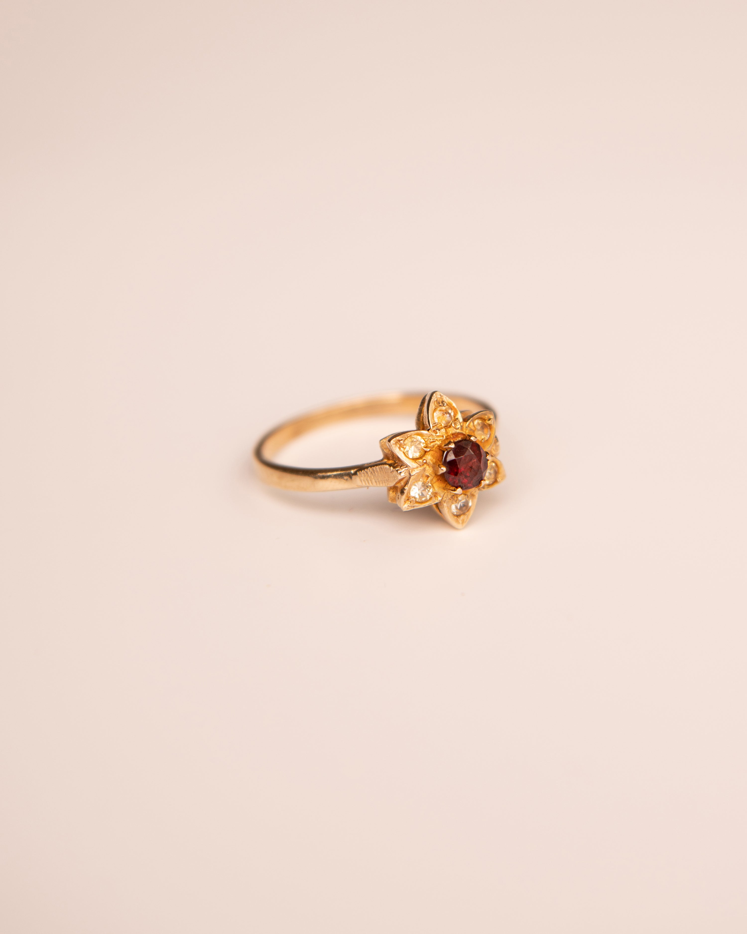 Dahlia 9ct Gold Garnet Flower Ring