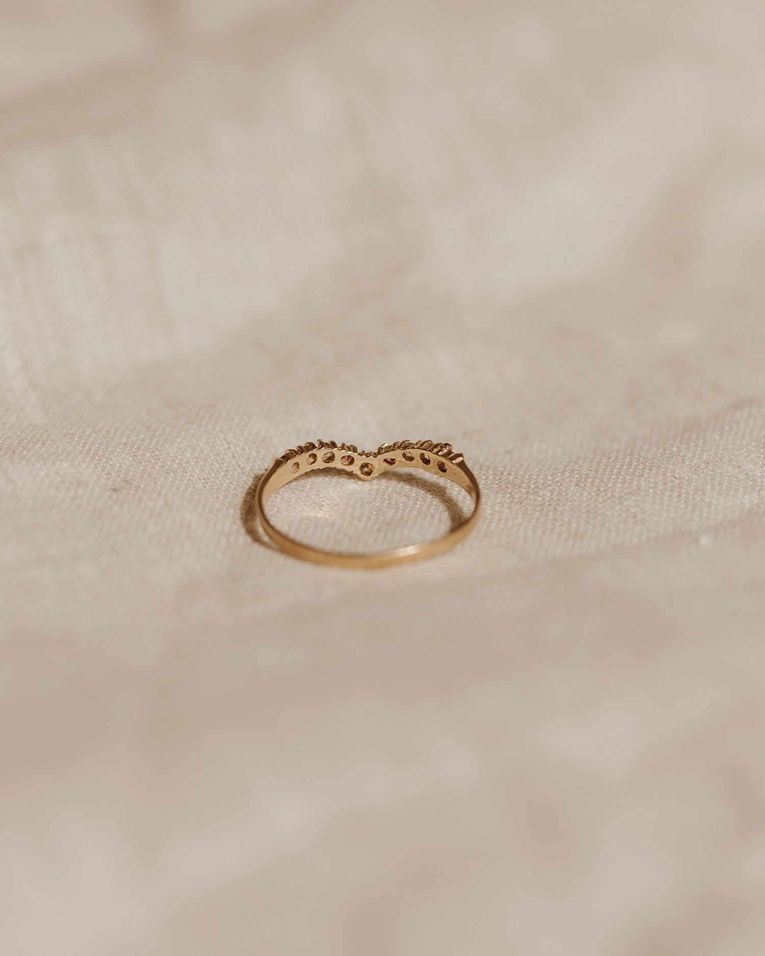 Eleanor 9ct Gold Garnet Ring