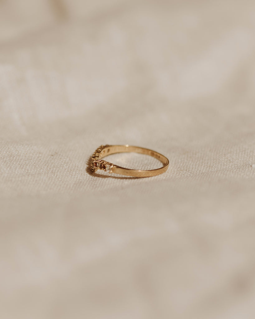 Eleanor 9ct Gold Garnet Ring