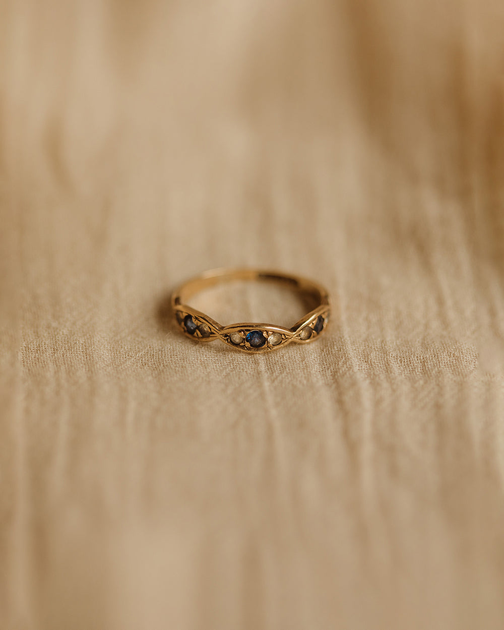 Juliana 1977 9ct Gold Sapphire Ring