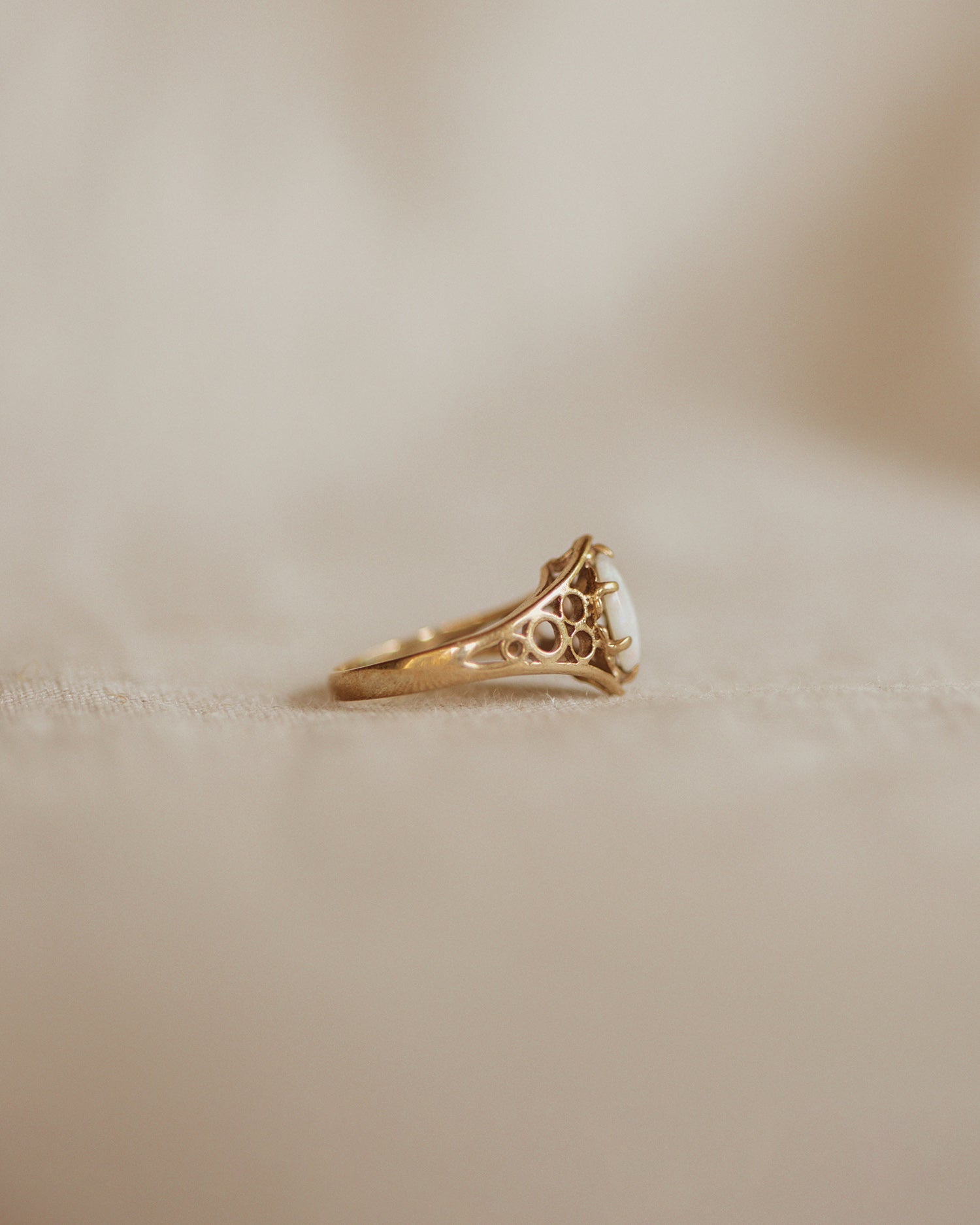 Beulah 9ct Gold Opal Ring