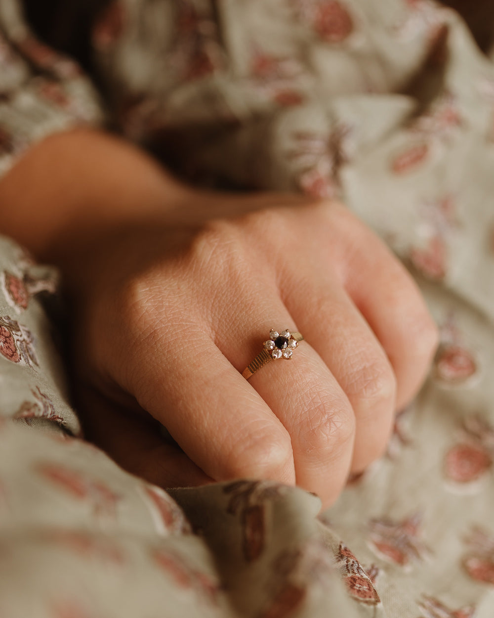 Marigold 9ct Gold Sapphire Ring