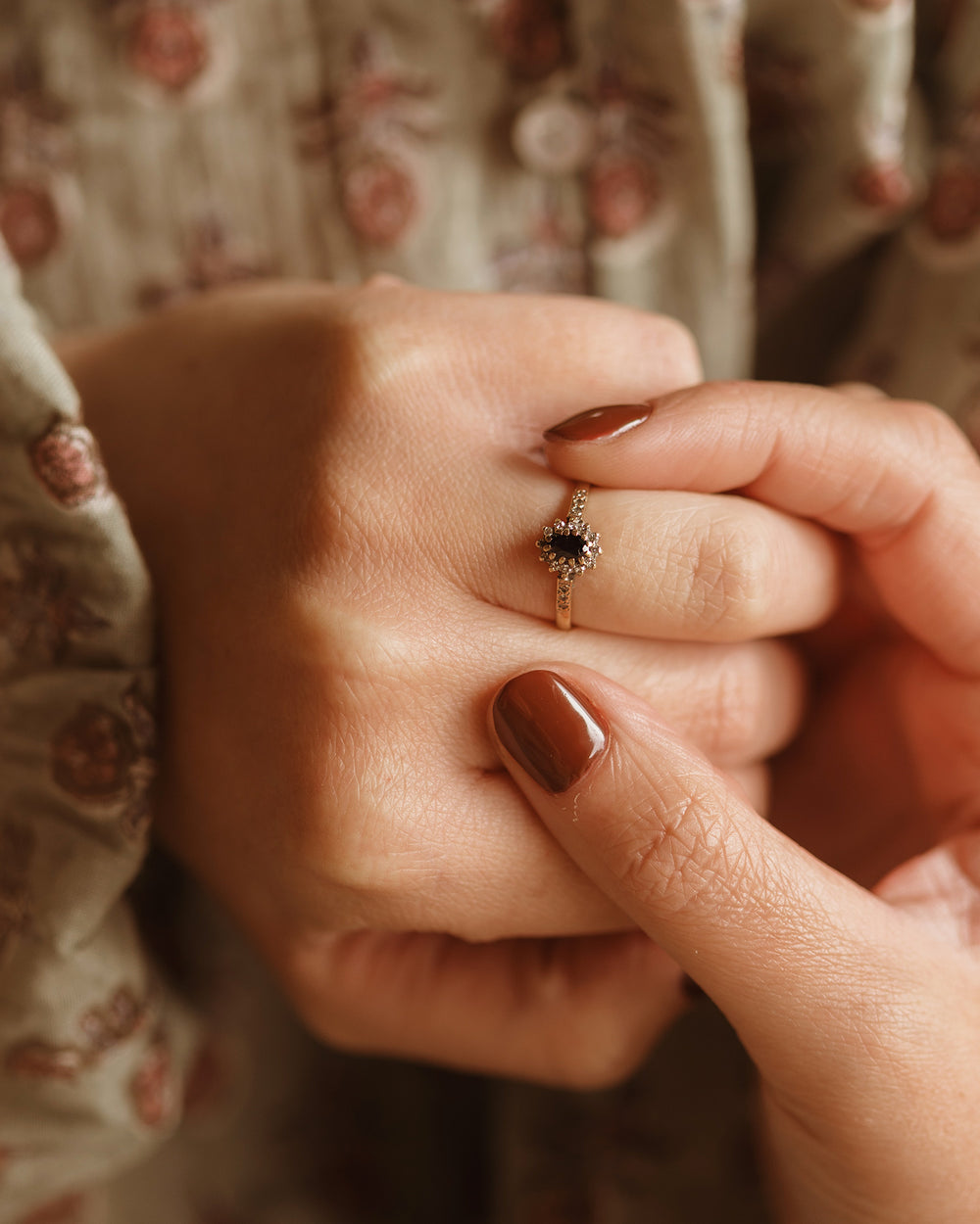 Wilda 9ct Gold Sapphire Ring