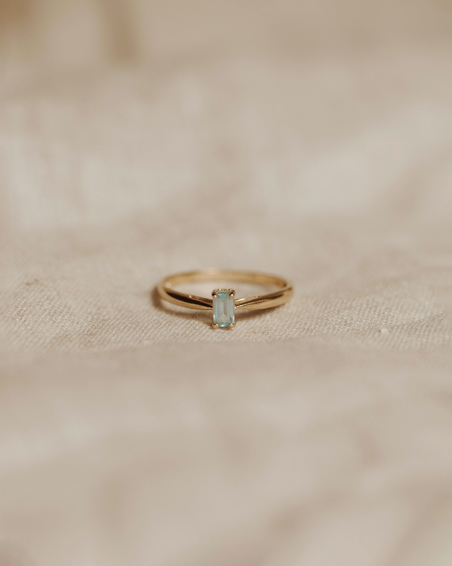 Cora 9ct Gold Aquamarine Ring