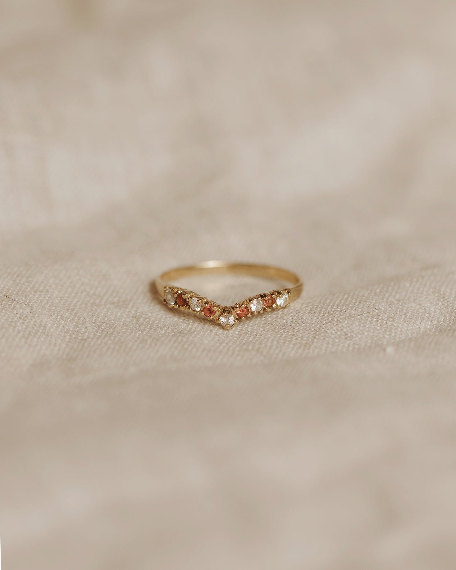 Eleanor 9ct Gold Garnet Ring
