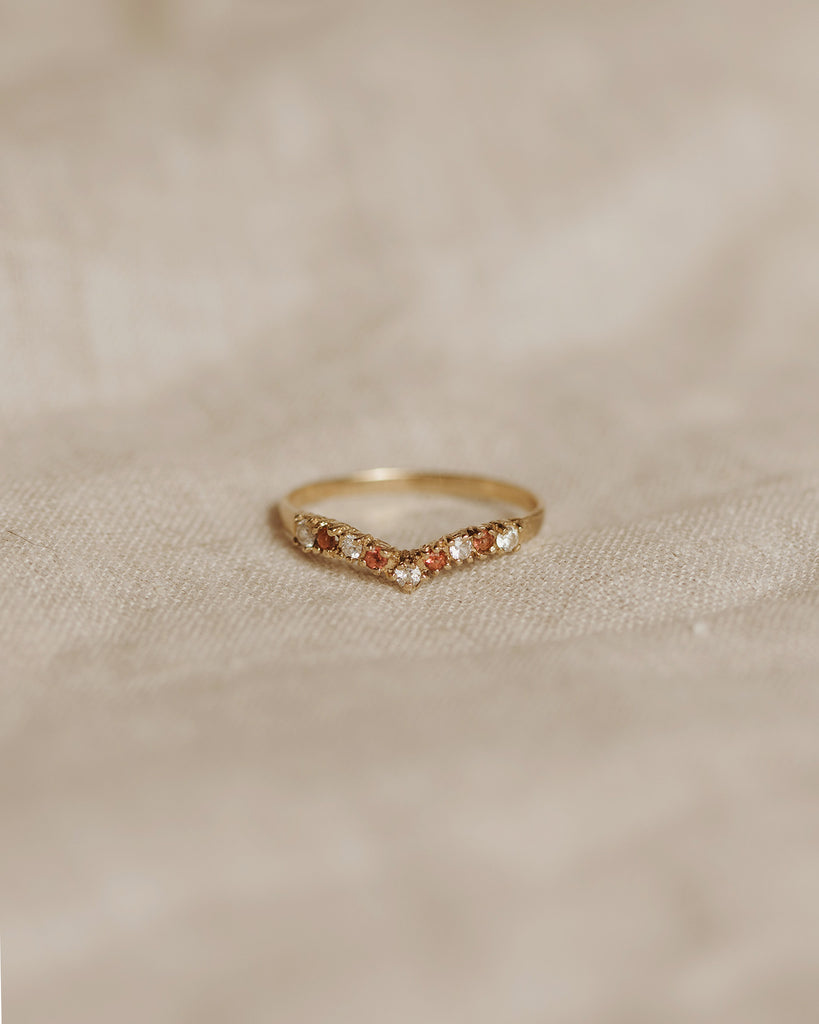 Eleanor 9ct Gold Garnet Ring