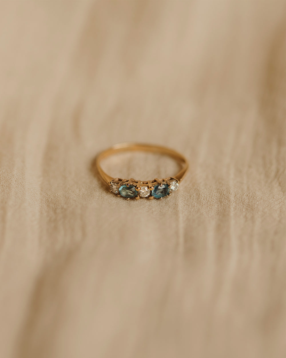 Edith 1989 9ct Gold Blue Topaz & Diamond Ring