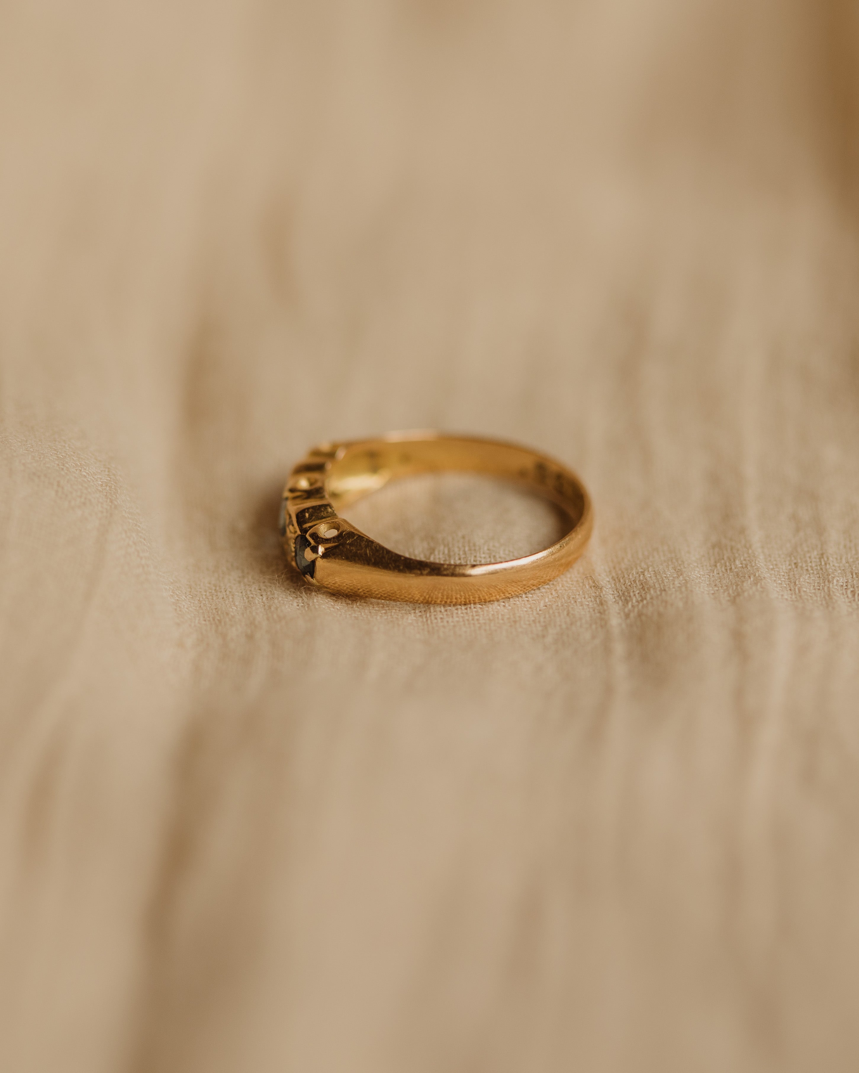 Emma 1906 18ct Gold Sapphire & Diamond Ring